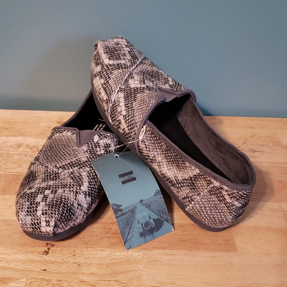 NWT Toms W 9.5 Faux Snakeskin